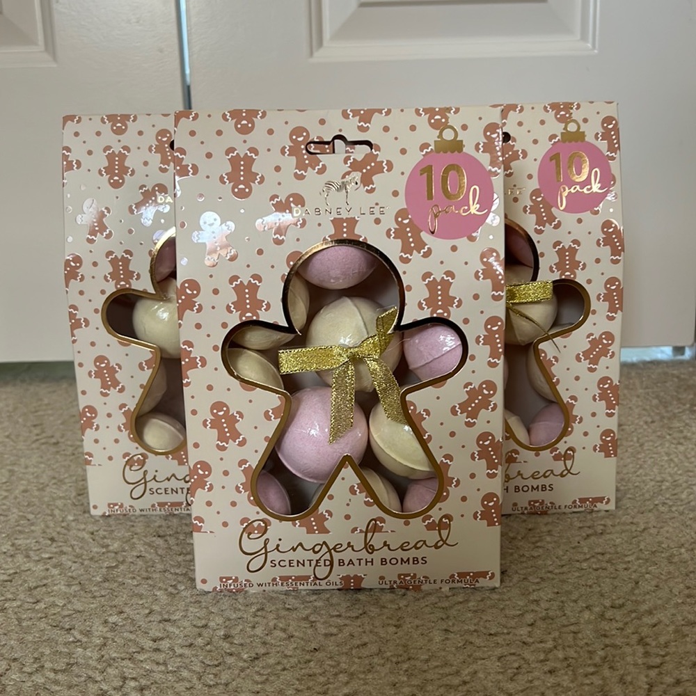 Dabney Lee gingerbread bath bombs set of 3 boxes